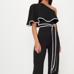 Black one shoulder contrast binding jumpsuit